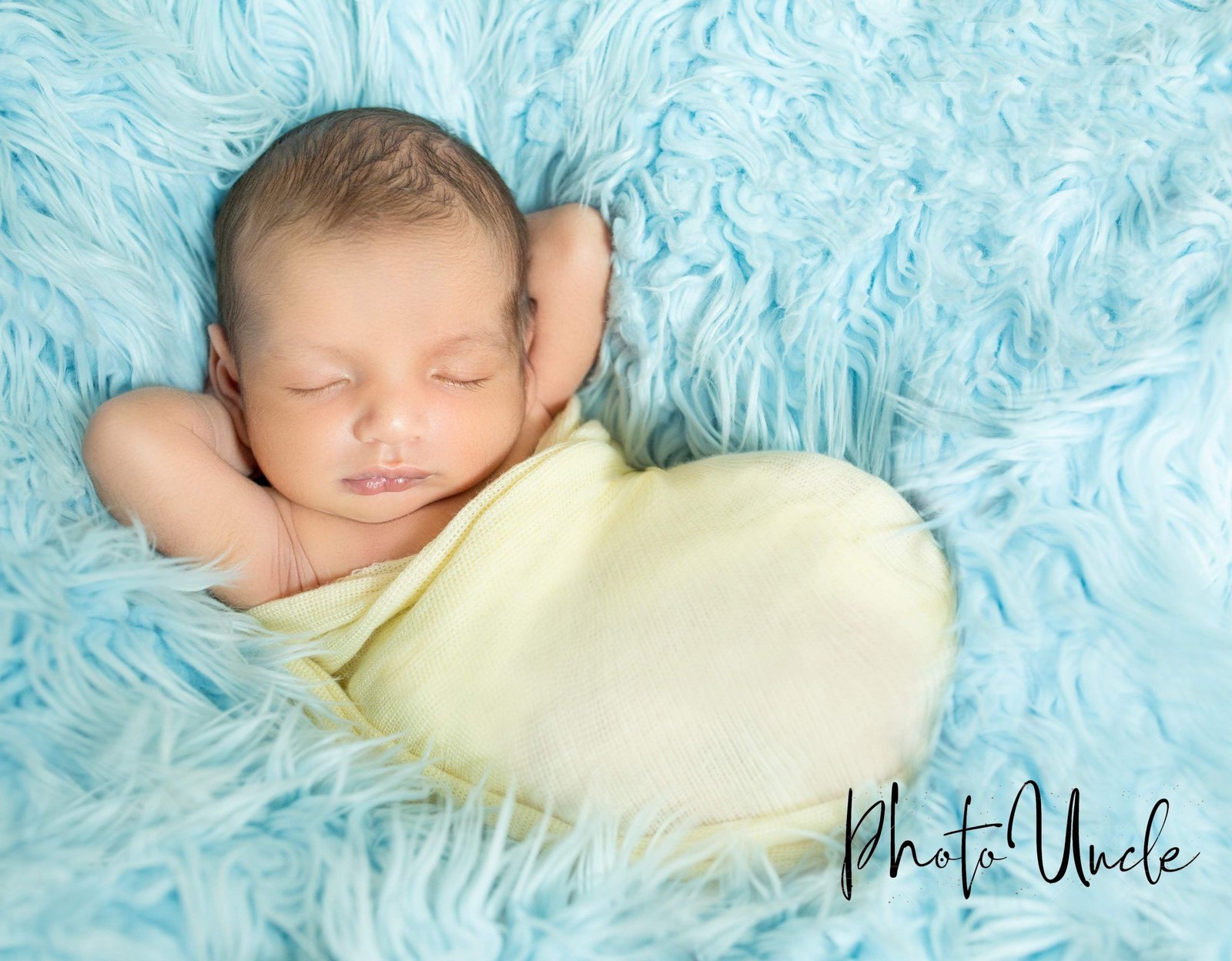 Newborn Photography | photouncle.com